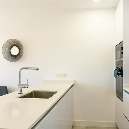 Urban Sky Tower 2 Center Apartment Malaga