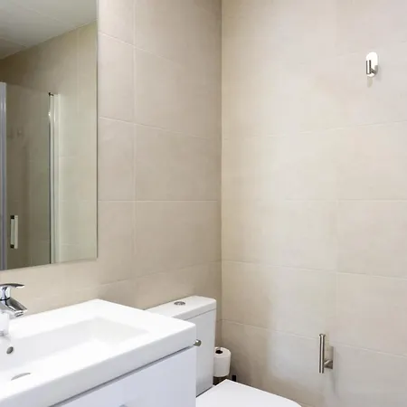Urban Sky Tower 2 Center Apartment