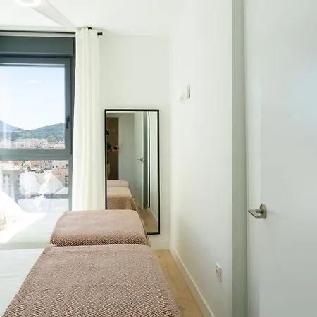 Urban Sky Tower 2 Center Apartment